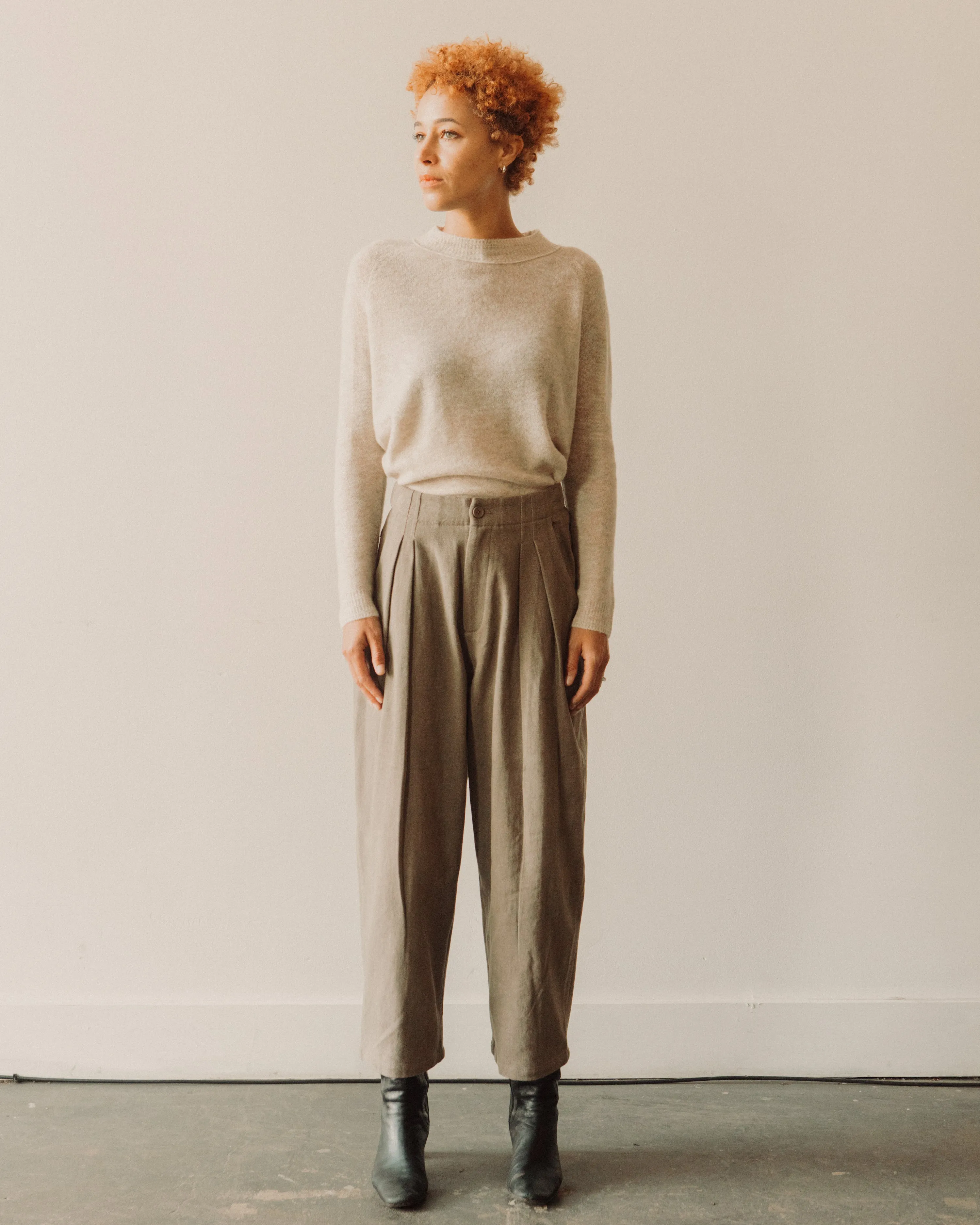 7115 Molly Long Sleeves Cropped Sweater, Heather Dove