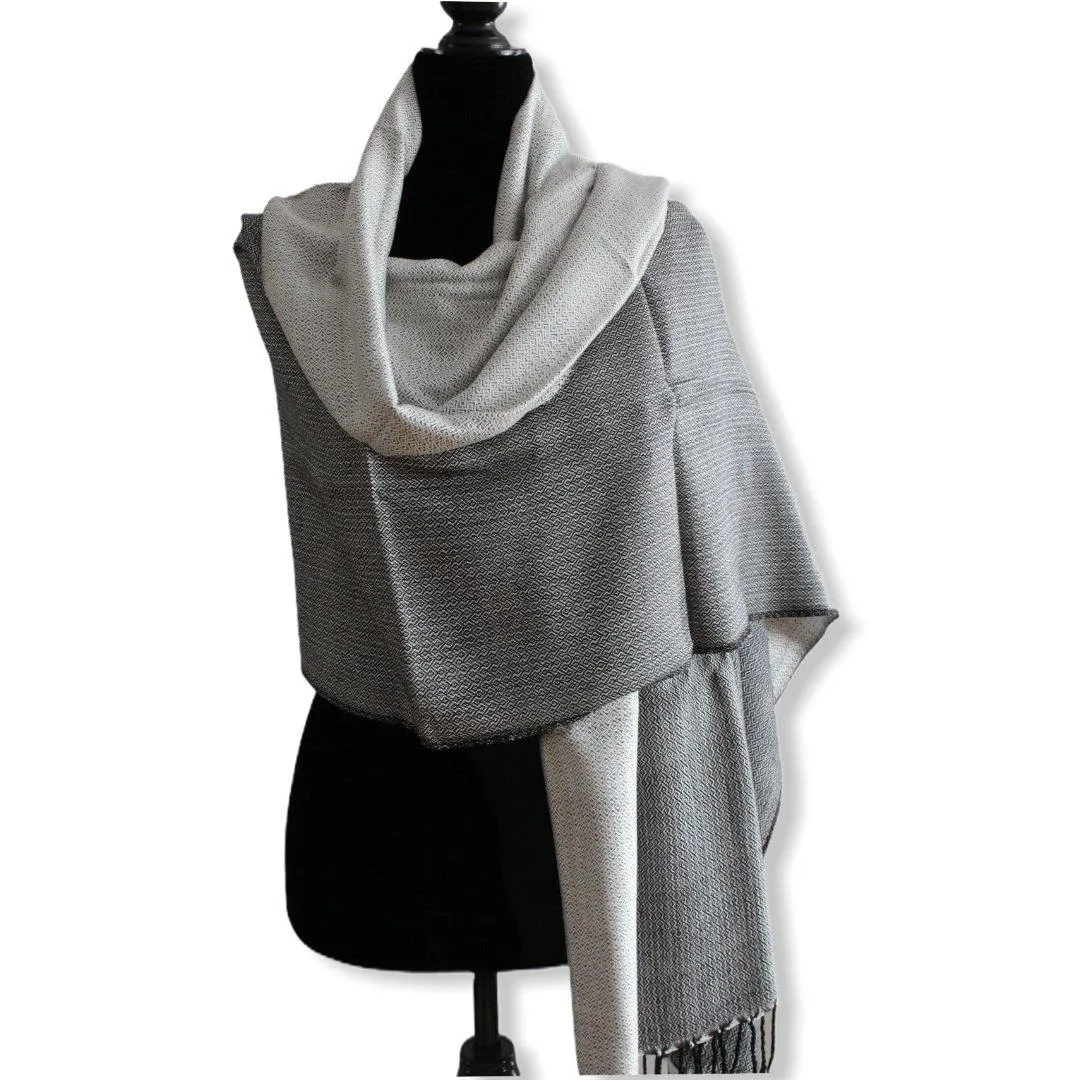 Double-faced Diamond Handwoven Shawl - White