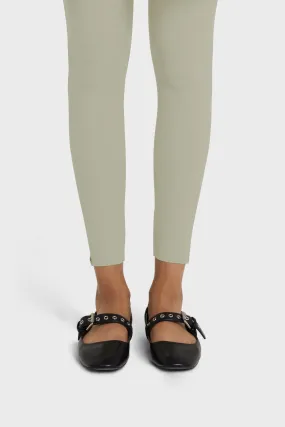 Essential Legging | Soft Ash Green