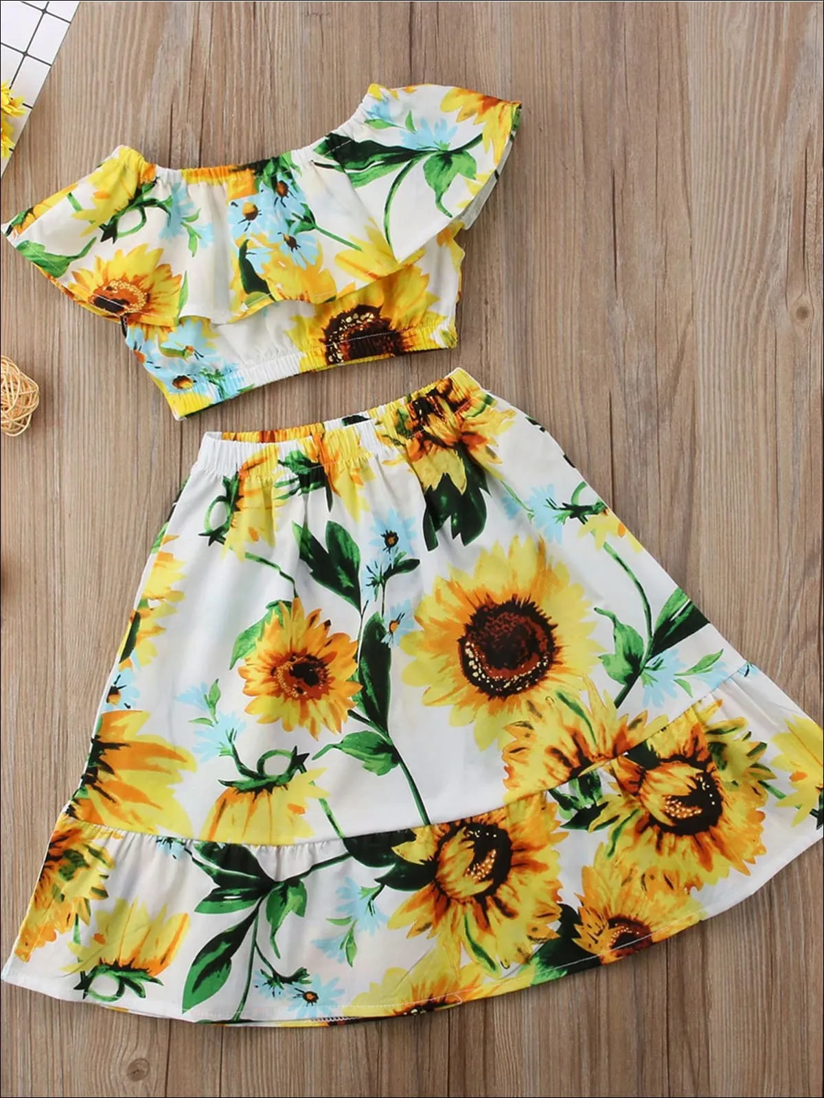 Girls Sunflower Print  Ruffled Off Shoulder Crop Top And Maxi Skirt