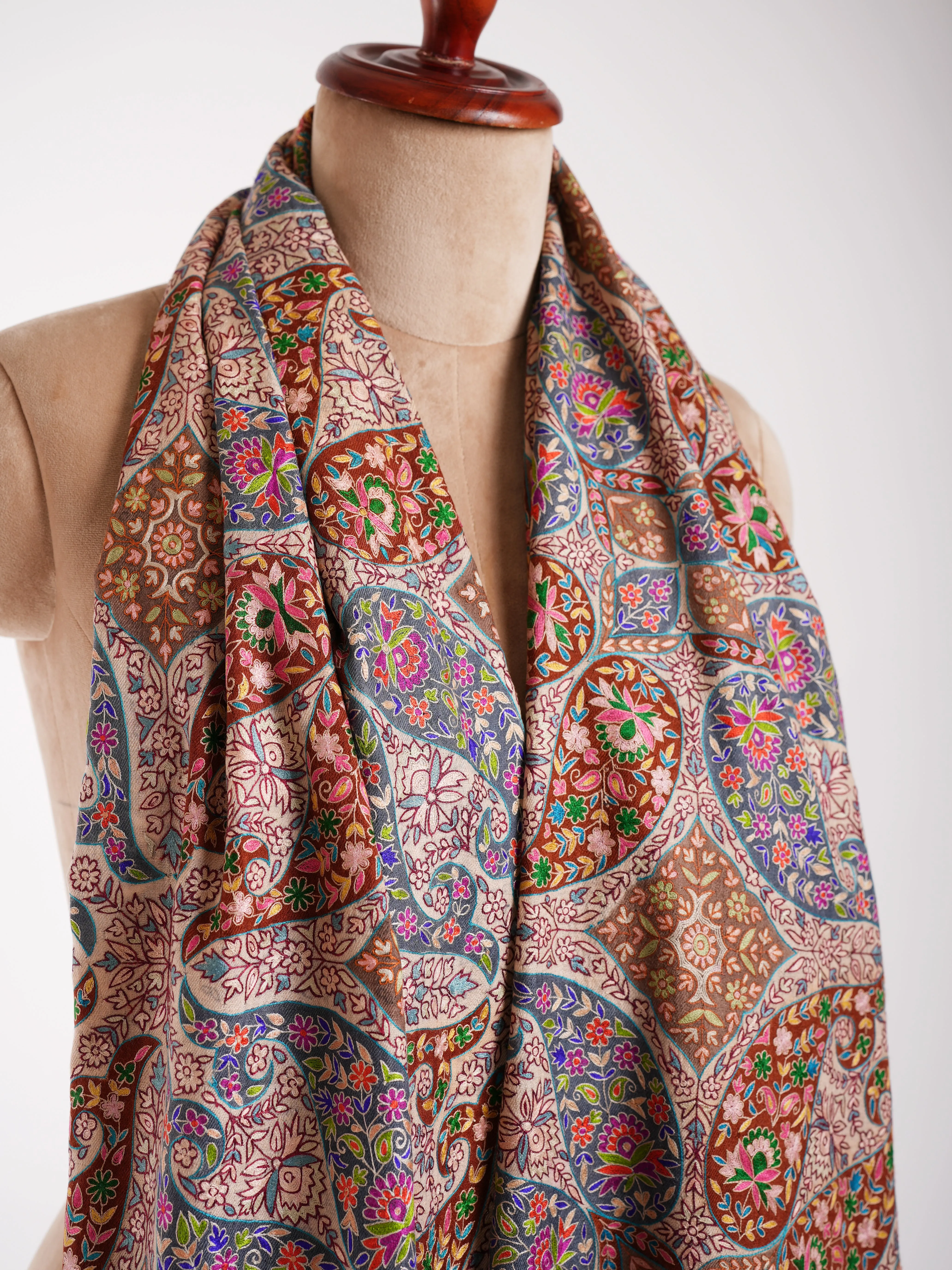 Hand Embroidered 8 Paisley Kalamkari Pashmina Shawl