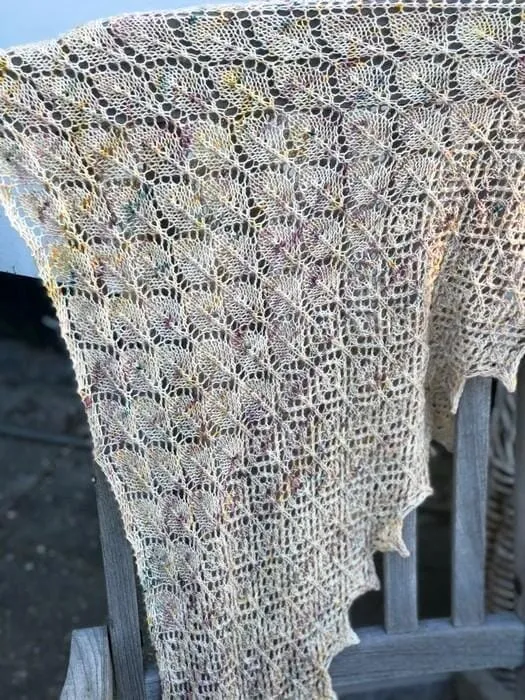 Mrs H's summer shawl by Önling, knitting pattern