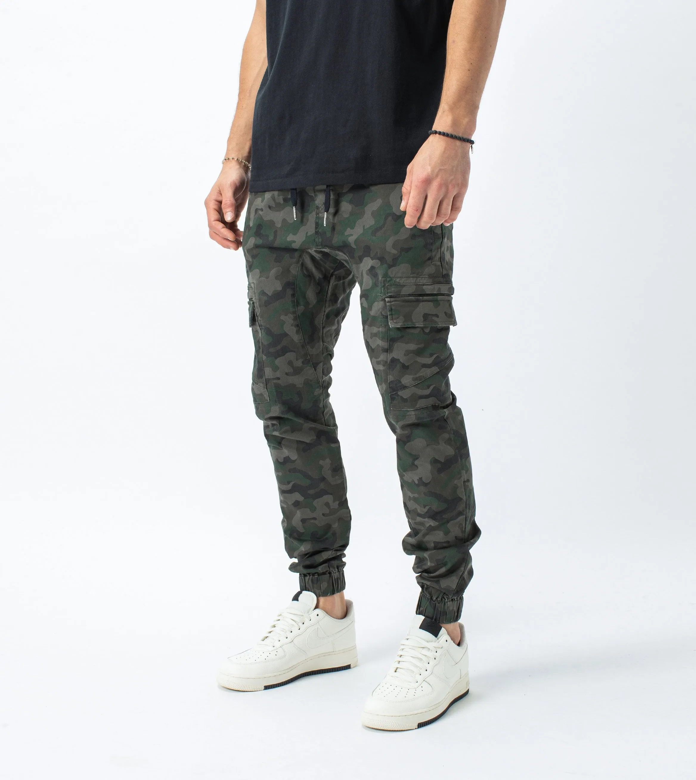 Sureshot Lightweight Cargo Jogger Dark Camo