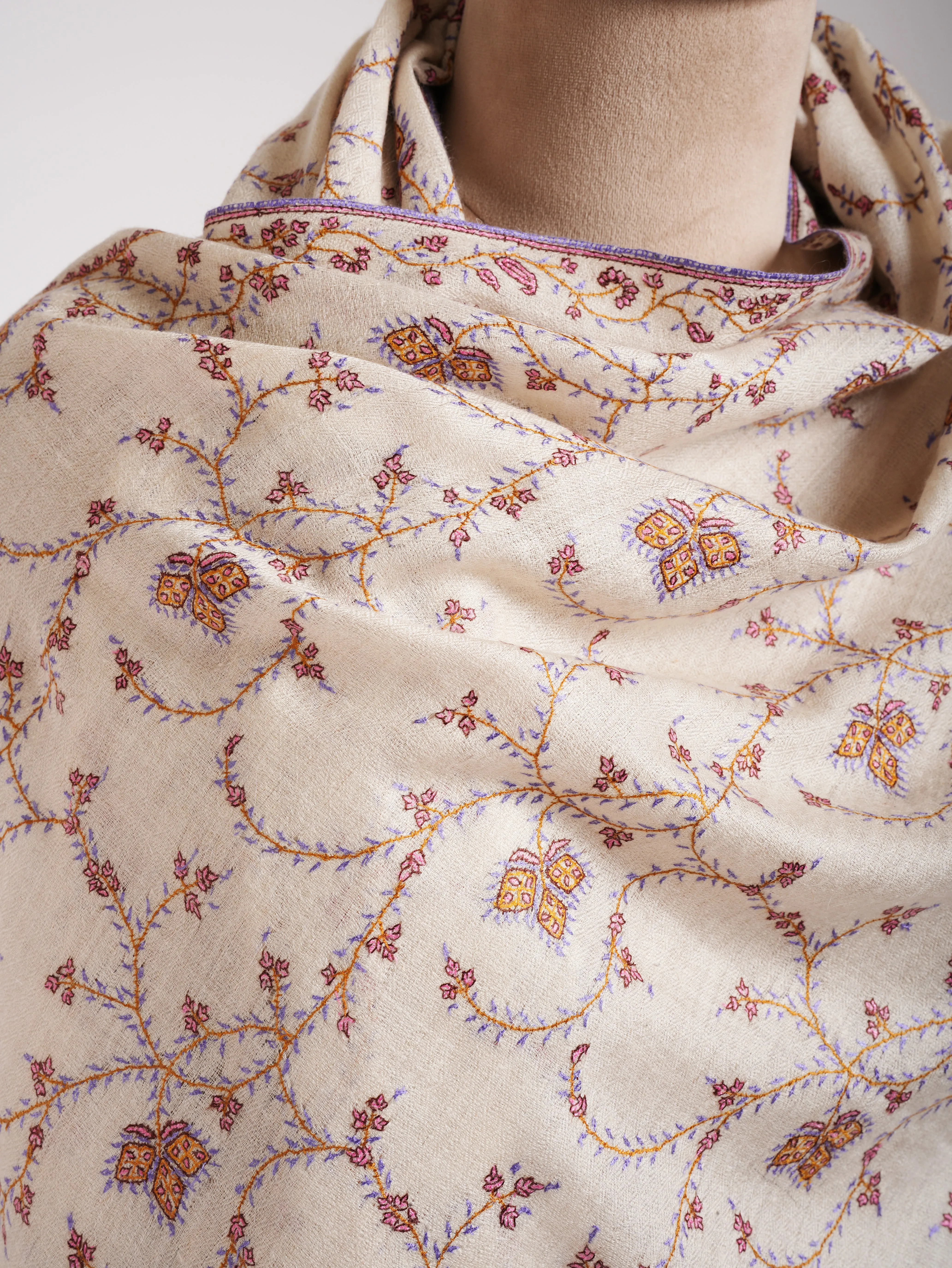 White Collection Sozni Embroidered Indian Pashmina Shawl